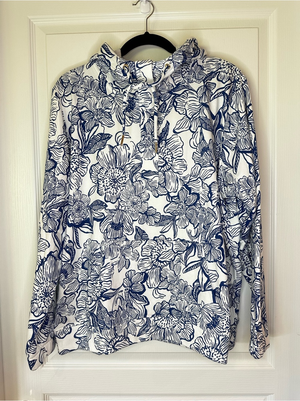 Lilly Pulitzer Navy Chiara Floral Hoodie in Coconut Unforgettable Design
